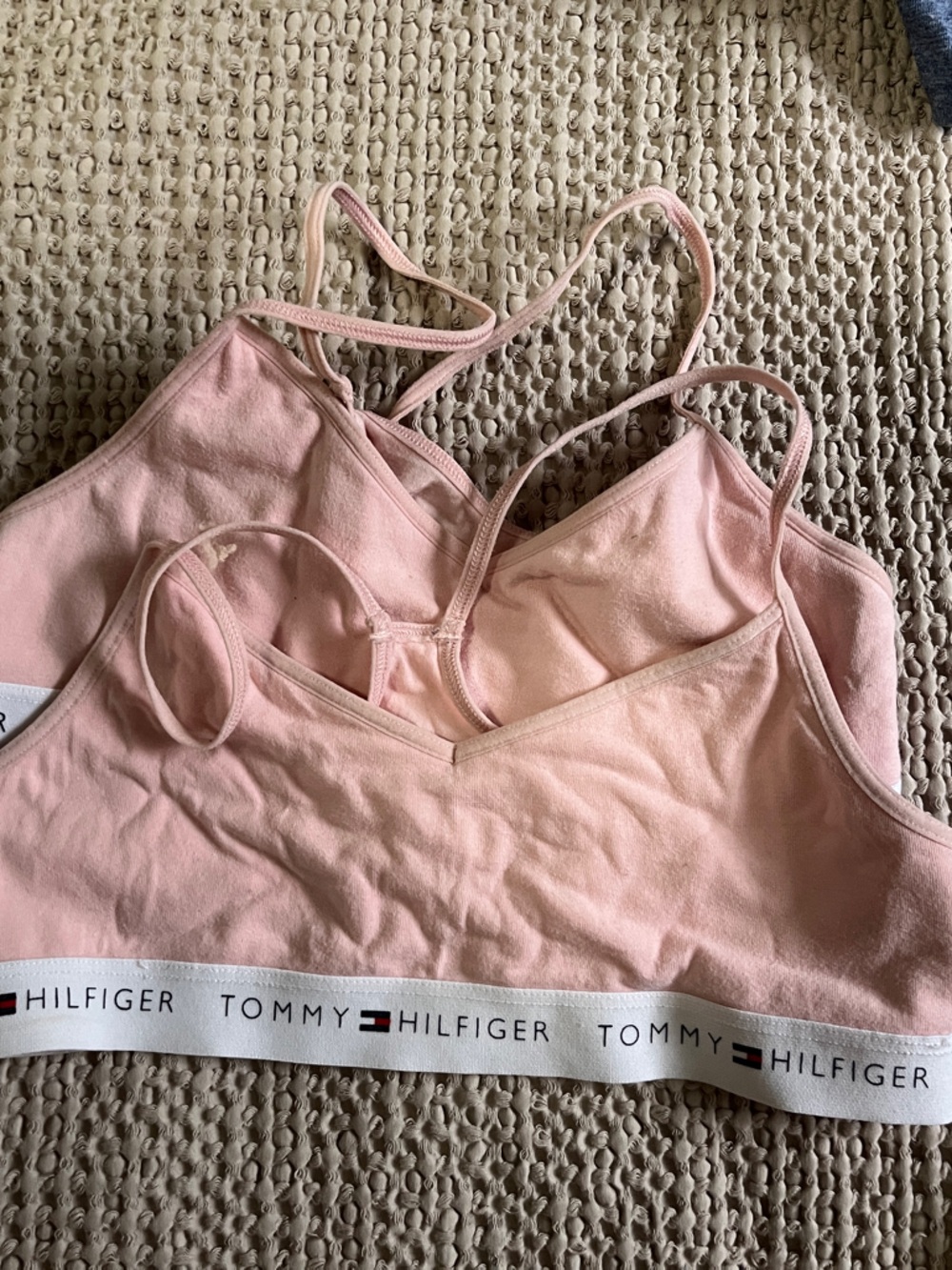 ❤️ 4 for $25 ❤️ Tommy Hilfiger Pair Light Pink Logo training bra size 12-14
